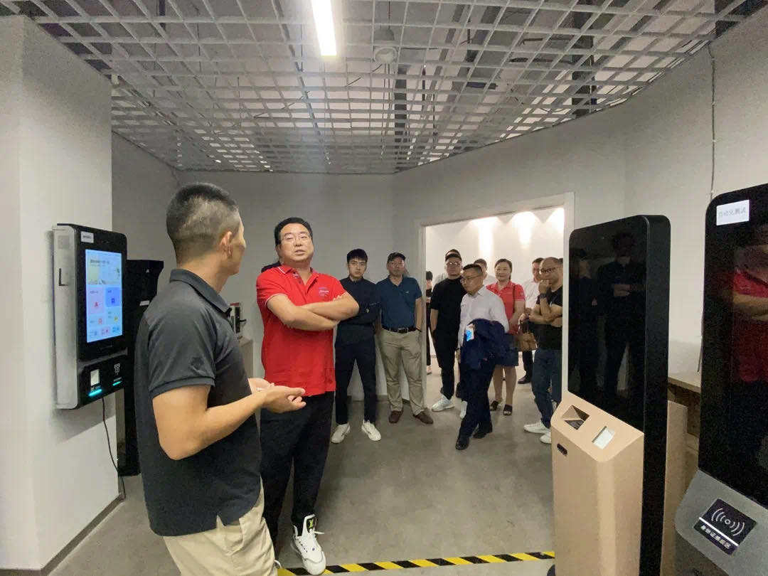 拉卡拉创始人孙陶然先生莅临我司参观考察